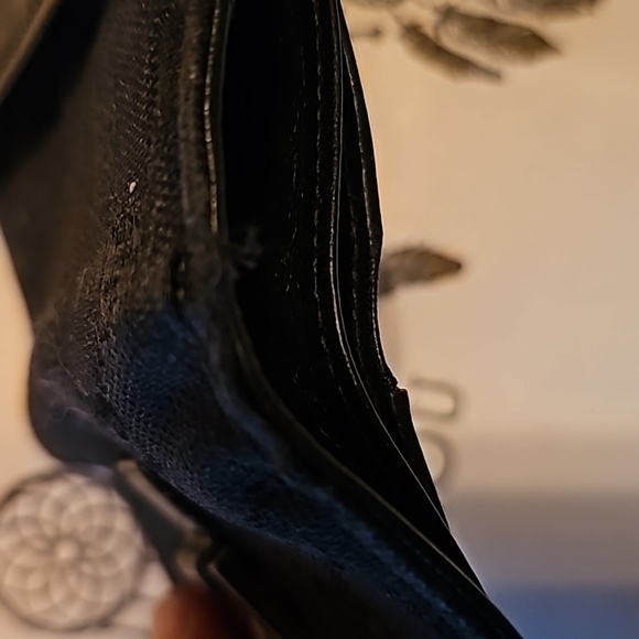 Gucci  Compact  Wallet - Picture 12 of 14